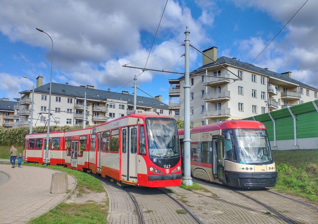 Tramwaje na pętli Łostowice Świętokrzyska w Gdańsku